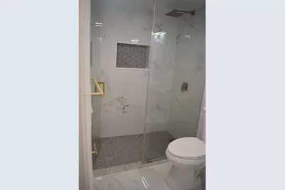666 W 81st St #311, Hialeah, FL 33014 - Photo 7
