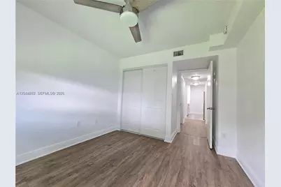2890 N Oakland Forest Dr #102, Oakland Park, FL 33309 - Photo 11