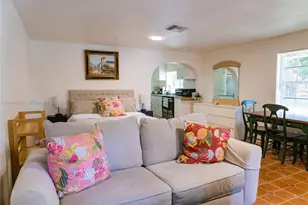 271 NE 154th St, Miami, FL 33162 - Photo 5