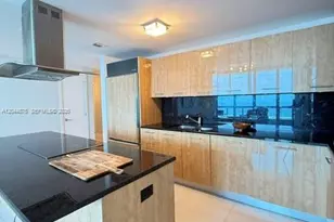 6899 Collins Ave, Miami Beach, FL 33141 - Photo 9