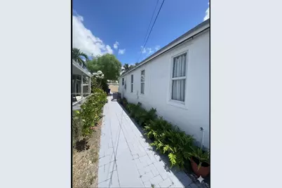 81 NW 44th St, Miami, FL 33127 - Photo 13