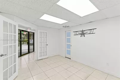 10297 NW 46th St #1A, Sunrise, FL 33351 - Photo 9