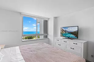 400 South Pointe Dr, Miami Beach, FL 33139 - Photo 25