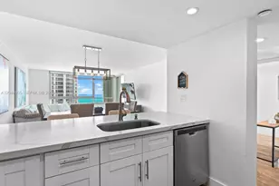 400 South Pointe Dr, Miami Beach, FL 33139 - Photo 3