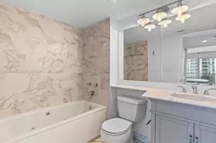 400 South Pointe Dr, Miami Beach, FL 33139 - Photo 21