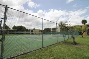 8415 SW 107th Ave, Miami, FL 33173 - Photo 17