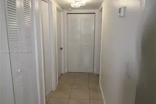 8415 SW 107th Ave, Miami, FL 33173 - Photo 5