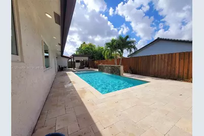 6324 NW 201st Ln, Hialeah, FL 33015 - Photo 25