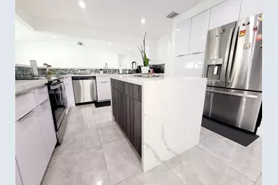 6324 NW 201st Ln, Hialeah, FL 33015 - Photo 11