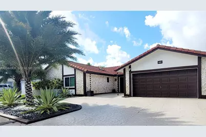 6324 NW 201st Ln, Hialeah, FL 33015 - Photo 5