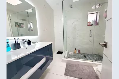 6324 NW 201st Ln, Hialeah, FL 33015 - Photo 23