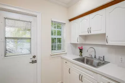 237 Madeira Ave #3, Coral Gables, FL 33134 - Photo 23