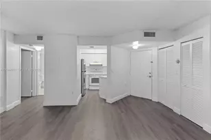 8205 SW 152nd Ave, Miami, FL 33193 - Photo 17