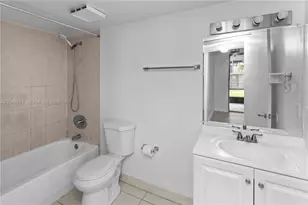 8205 SW 152nd Ave, Miami, FL 33193 - Photo 23