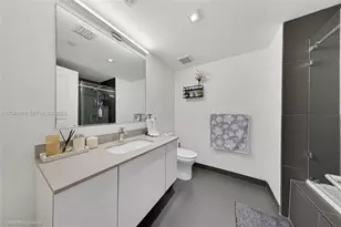 1600 NE 1st Ave, Miami, FL 33132 - Photo 13