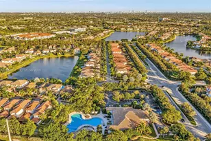 8289 NW 38th St, Cooper City, FL 33024 - Photo 43