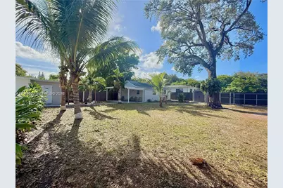 947 NE 149th St, Miami, FL 33161 - Photo 5