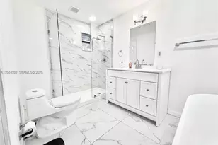 947 NE 149th St, Miami, FL 33161 - Photo 21