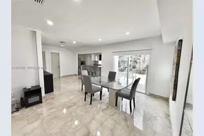 947 NE 149th St, Miami, FL 33161 - Photo 17