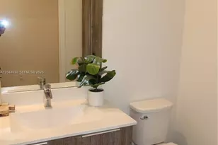 10467 NW 82nd St, Doral, FL 33178 - Photo 13