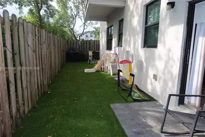 10467 NW 82nd St #16, Doral, FL 33178 - Photo 21