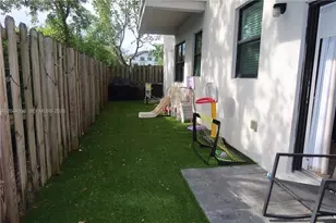 10467 NW 82nd St, Doral, FL 33178 - Photo 21