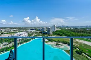 2411 Laguna Cir, Miami, FL 33181 - Photo 21