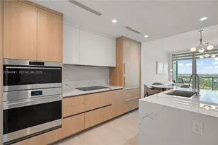 2411 Laguna Cir, Miami, FL 33181 - Photo 5