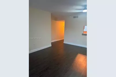731 N Pine Island Rd #305, Plantation, FL 33324 - Photo 7