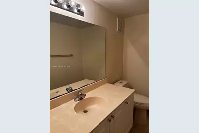 731 N Pine Island Rd #305, Plantation, FL 33324 - Photo 11