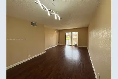 21909 Lake Forest Cir #205, Boca Raton, FL 33433 - Photo 5