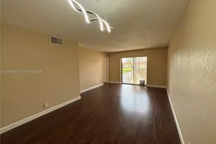 21909 Lake Forest Cir, Boca Raton, FL 33433 - Photo 5