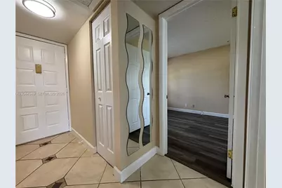21909 Lake Forest Cir #205, Boca Raton, FL 33433 - Photo 5