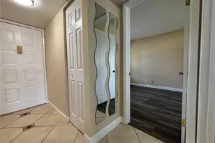 21909 Lake Forest Cir, Boca Raton, FL 33433 - Photo 5
