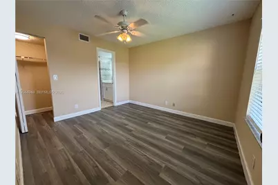 21909 Lake Forest Cir #205, Boca Raton, FL 33433 - Photo 9