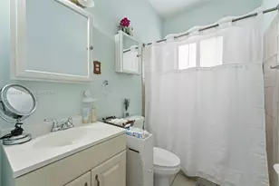 1419 SW 76th Ct, Miami, FL 33144 - Photo 33