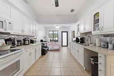 1419 SW 76th Ct, Miami, FL 33144 - Photo 15