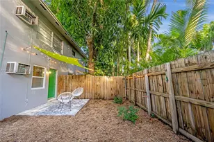 1730 NE 7th St, Fort Lauderdale, FL 33304 - Photo 37