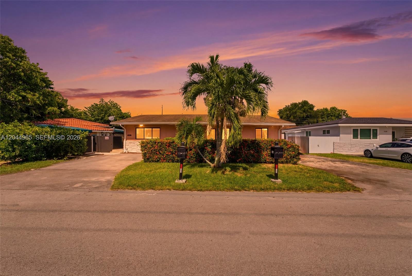 1421-1419 SW 76 Ct - 1421-1419 SW 76 Ct, Miami, FL 33144 Luxury Property | Jose Angel Pina