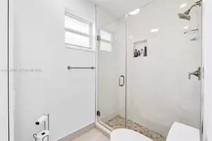 301 Hampton Ln, Key Biscayne, FL 33149 - Photo 31