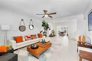 301 Hampton Ln, Key Biscayne, FL 33149 - Photo 9