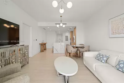 2411 Laguna Circle #1207, Miami, FL 33181 - Photo 7