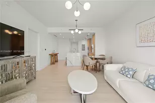 2411 Laguna Cir, Miami, FL 33181 - Photo 7