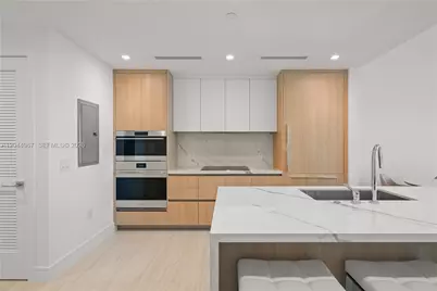 2411 Laguna Circle #1207, Miami, FL 33181 - Photo 15