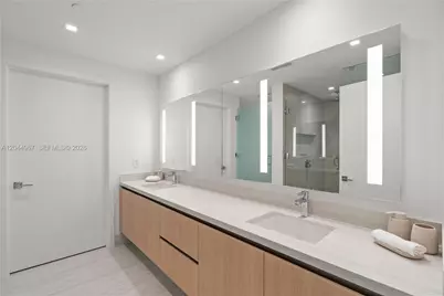 2411 Laguna Circle #1207, Miami, FL 33181 - Photo 15