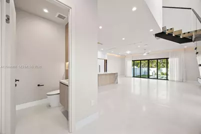 1135 NE 11th Ave, Fort Lauderdale, FL 33304 - Photo 43