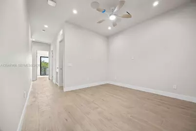 1135 NE 11th Ave, Fort Lauderdale, FL 33304 - Photo 15