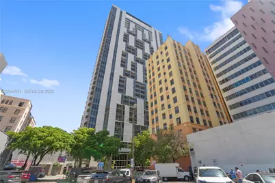151 SE 1st St #PH04, Miami, FL 33131 - Photo 3