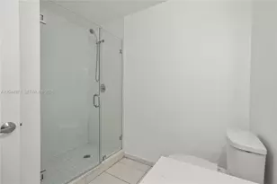 151 SE 1st St, Miami, FL 33131 - Photo 13