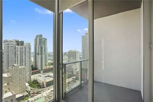 151 SE 1st St, Miami, FL 33131 - Photo 9